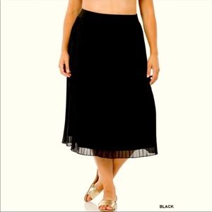 New Plus size Zenana boutique brand long skirt
